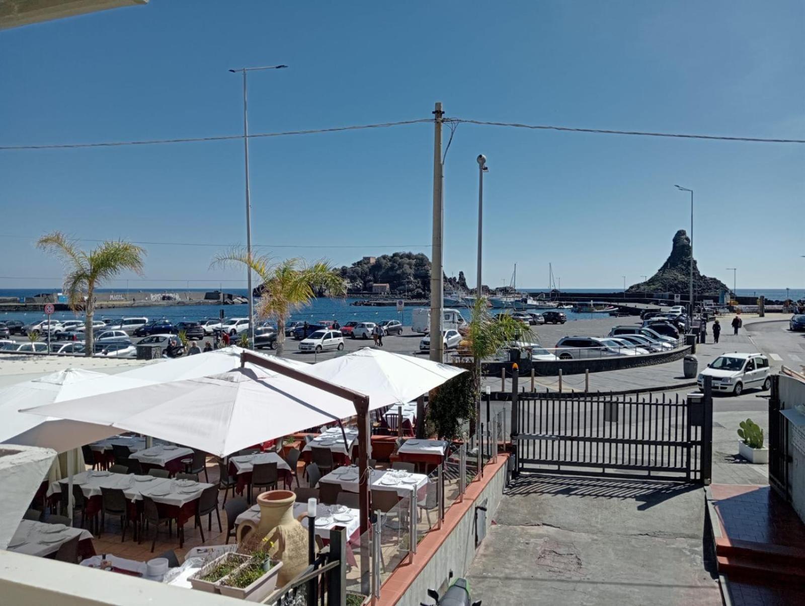 Apartamento Terrazza Faraglioni Aci Trezza Exterior foto